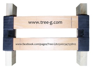 09_gumeni-drzaci-sa-dve-latoflex-letvice-postavljen-na-letvu-bocne-stranice